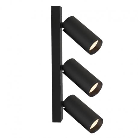 Nazare La familia NAZARE aporta una visión innovadora al mundo de tek. Está compuesta por empotrables / downlights, ofreciendo s